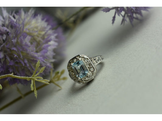 925 Sterling Silver Blue Spinel Openwork Ring Size 6