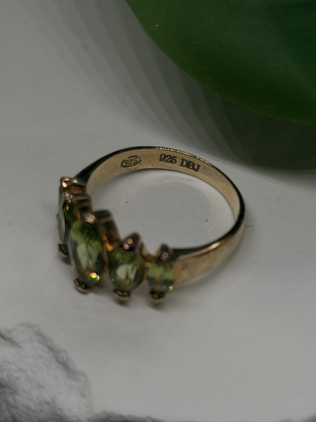 925 Sterling Silver Yellow Gold Green Peridot Plated Ring Size 6