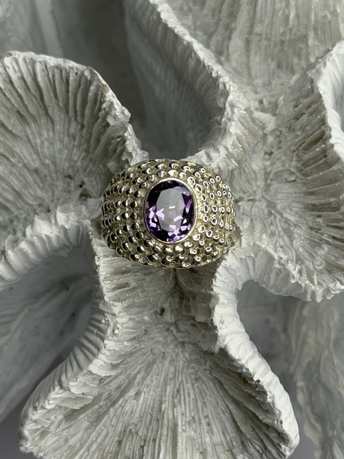 Elegant Design 925 Sterling Silver Amethyst Ring Size 6