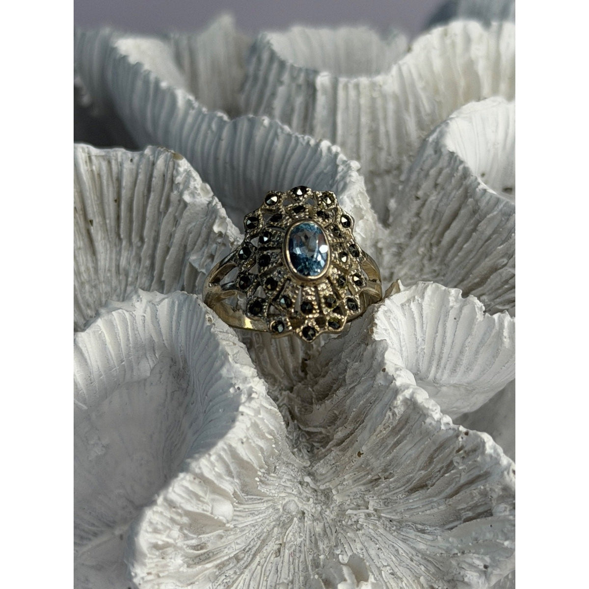 925 Sterling Silver Topaz & Marcasite Ring Size 7