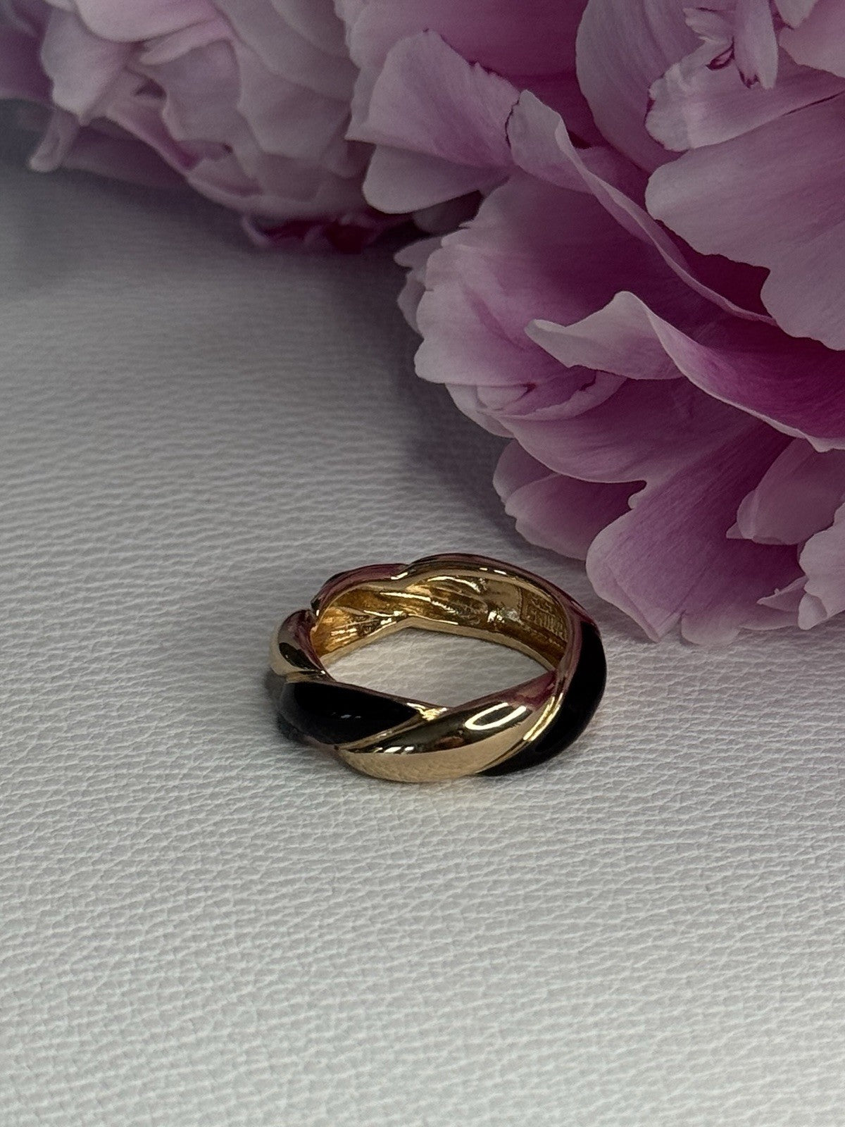 925 Sterling Silver Gold Plated Onyx Ring Size 8