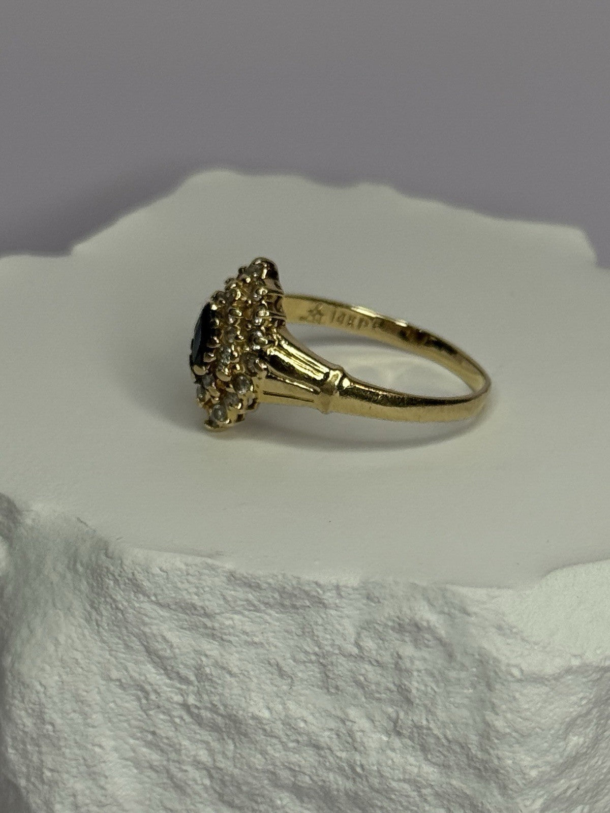 14K Yellow Gold Sapphire & Diamonds Ring Size 9