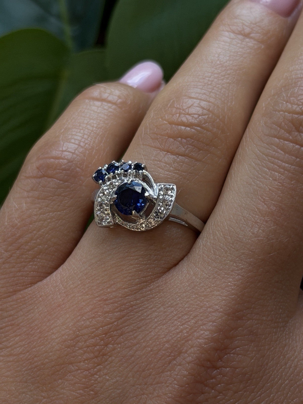 10K White Gold Blue & White Sapphire Cocktail Floral Ring Size 6.5