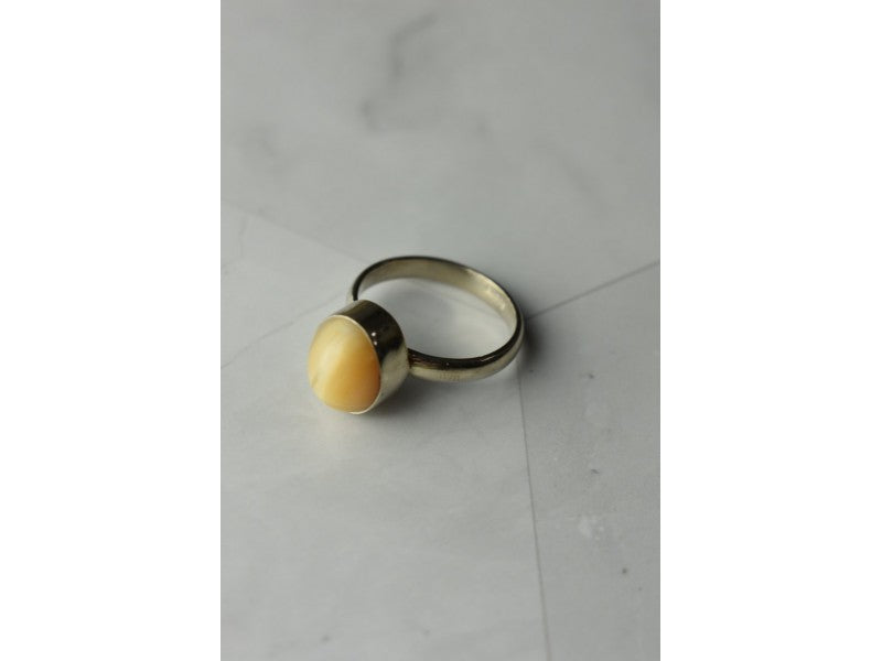 925 Sterling Silver Amber Ring Size 8.5