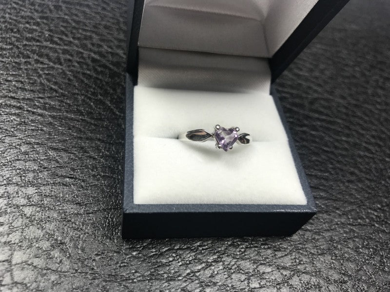 925 Sterling Silver Amethyst "Heart" Ring Size 8.5