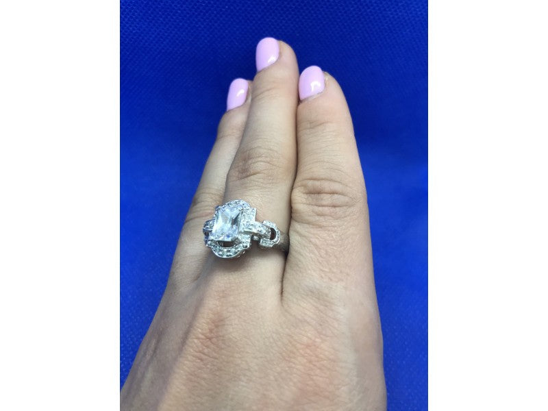 925 Sterling Silver CZ Ring Size 8