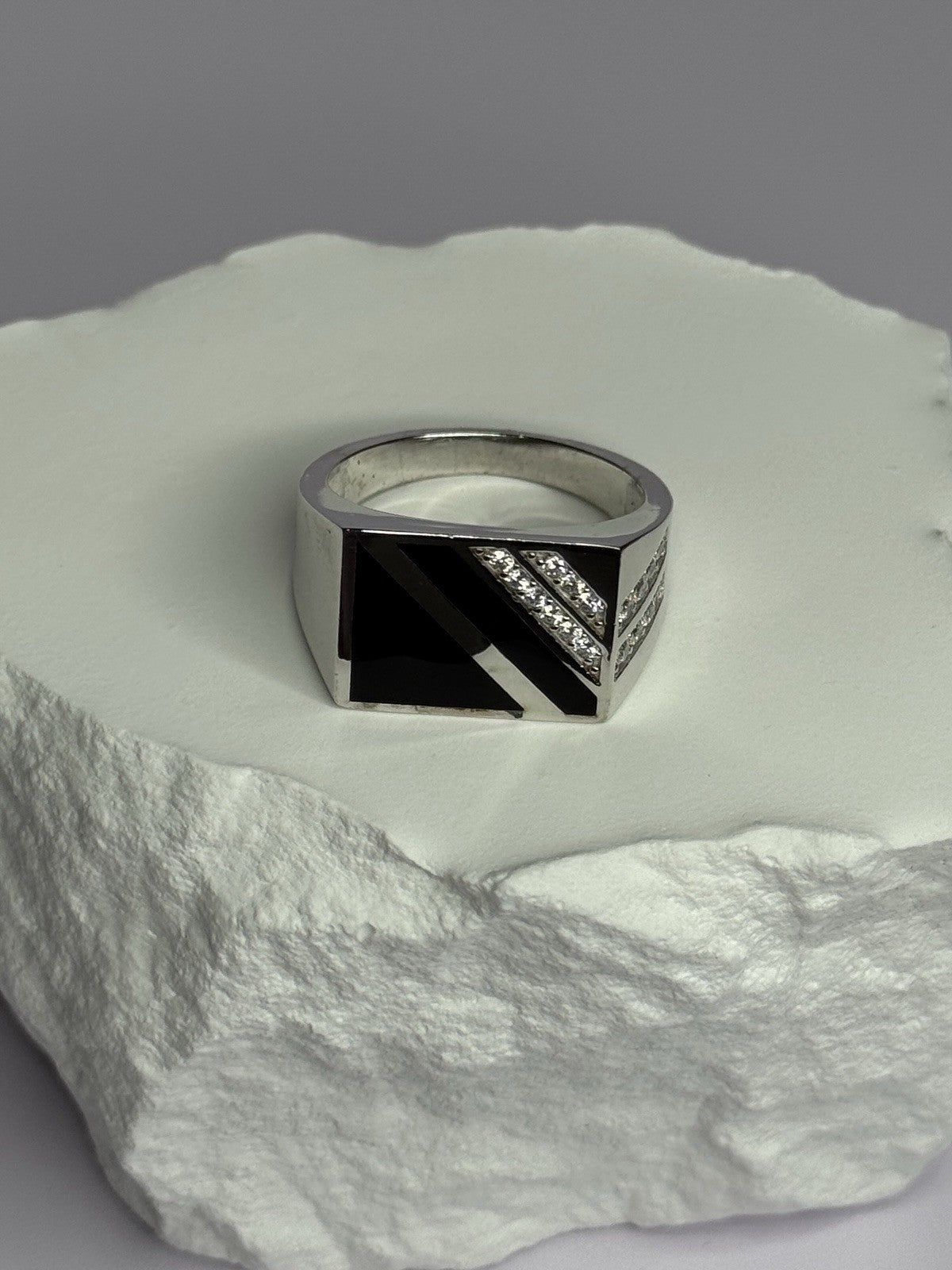 925 Sterling Silver Black Enamel & CZ Men'S Ring Size 11