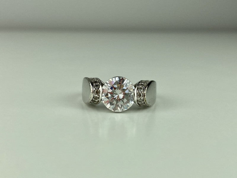 925 Sterling Silver CZ Ring Size 7