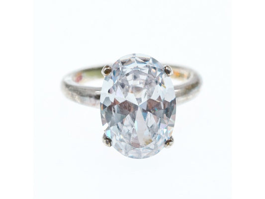 925 Sterling Silver CZ Ring Size 8 Seta
