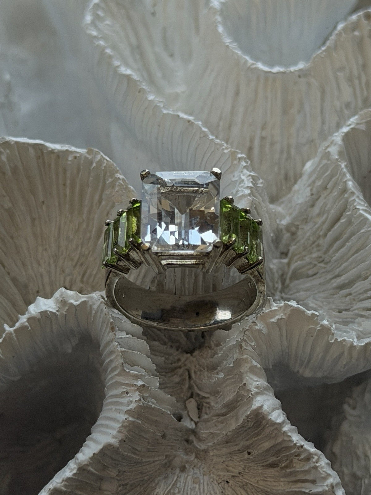 925 Sterling Silver White Clear Tourmaline & Peridot Stones Ring Size 9