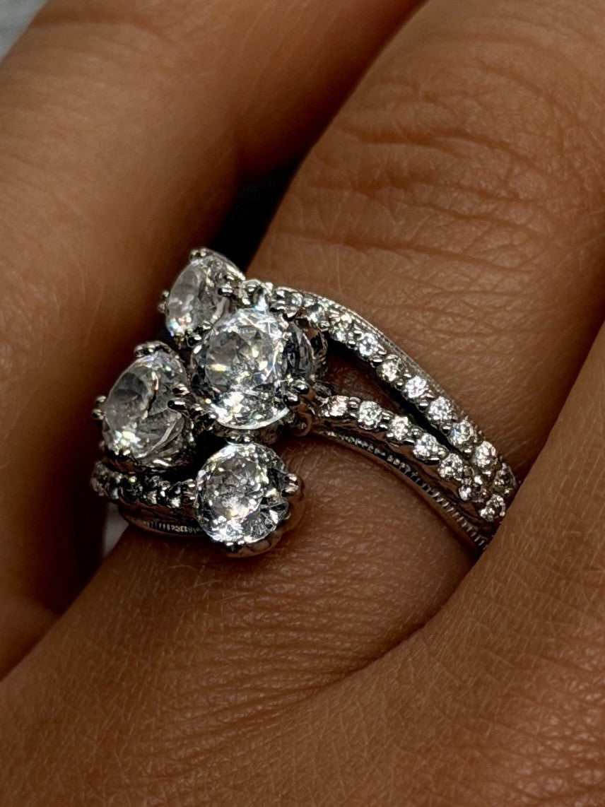 Elegant Shiny 925 Sterling Silver Cz Ring Size 7