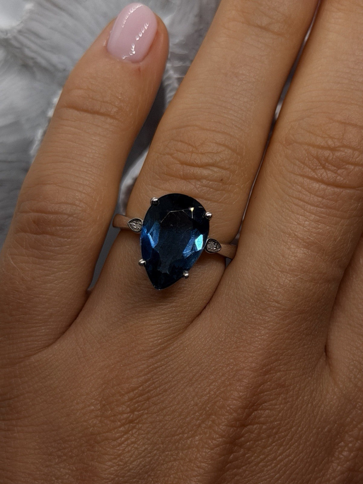 925 Sterling Silver London Blue Topaz Pear Cut with Diamond Accent Ring Size 7