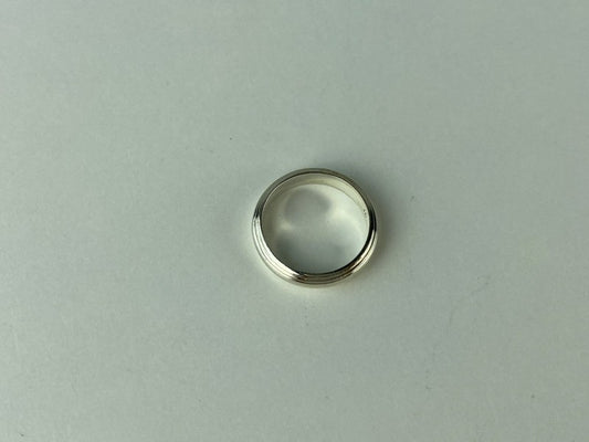 925 Sterling Silver Classic Band Ring Size 5.5