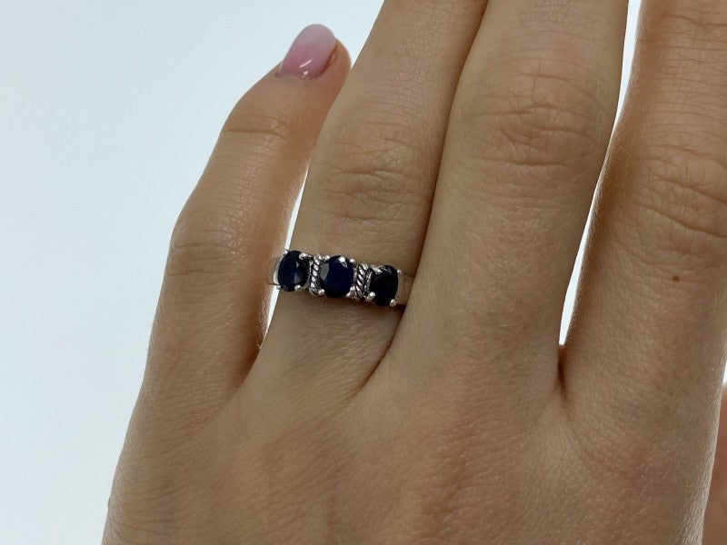 925 Sterling Silver Sapphires Ring Size 7