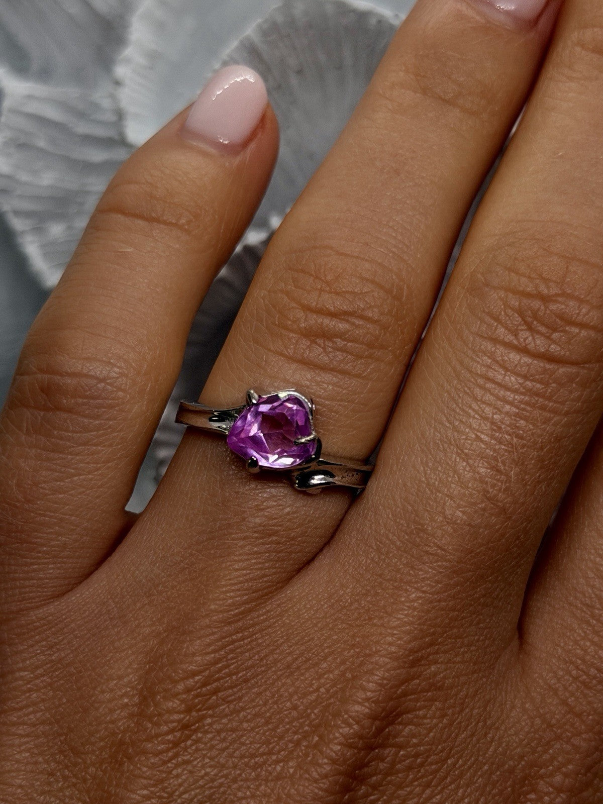 925 Sterling Silver Heart Shaped Pink Sapphire Ring Size 8