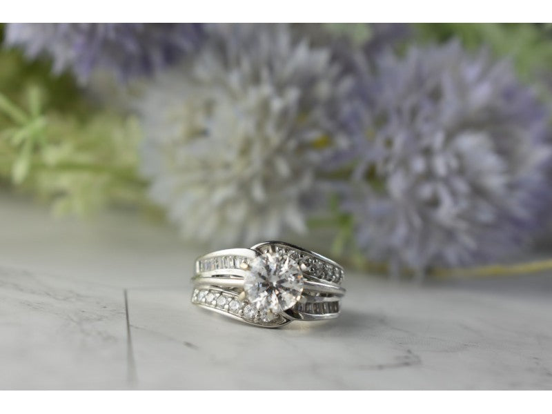 925 Sterling Silver CZ Ring Size 7