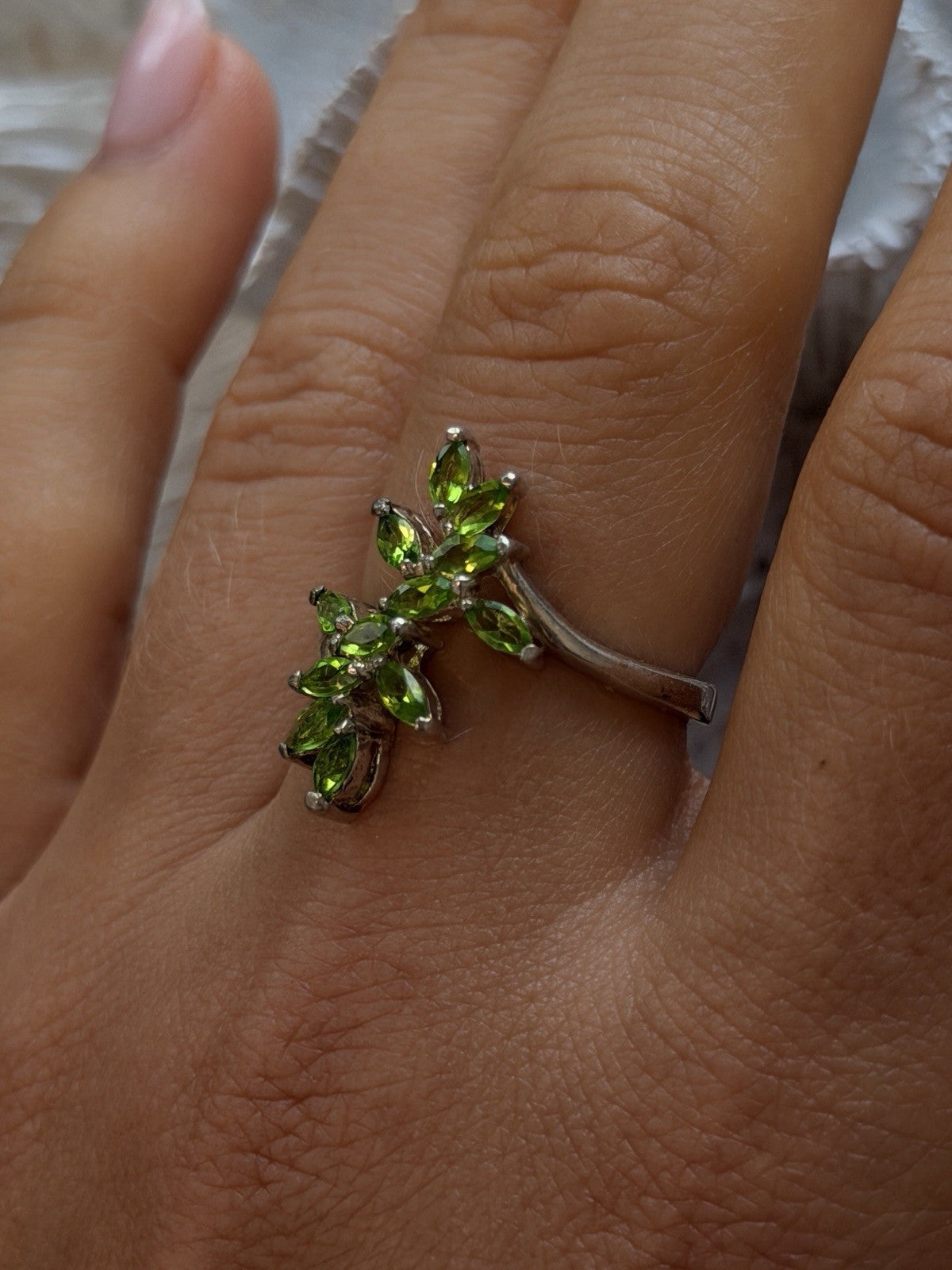 925 Sterling Silver Green Peridot Flower Ring Adjustable