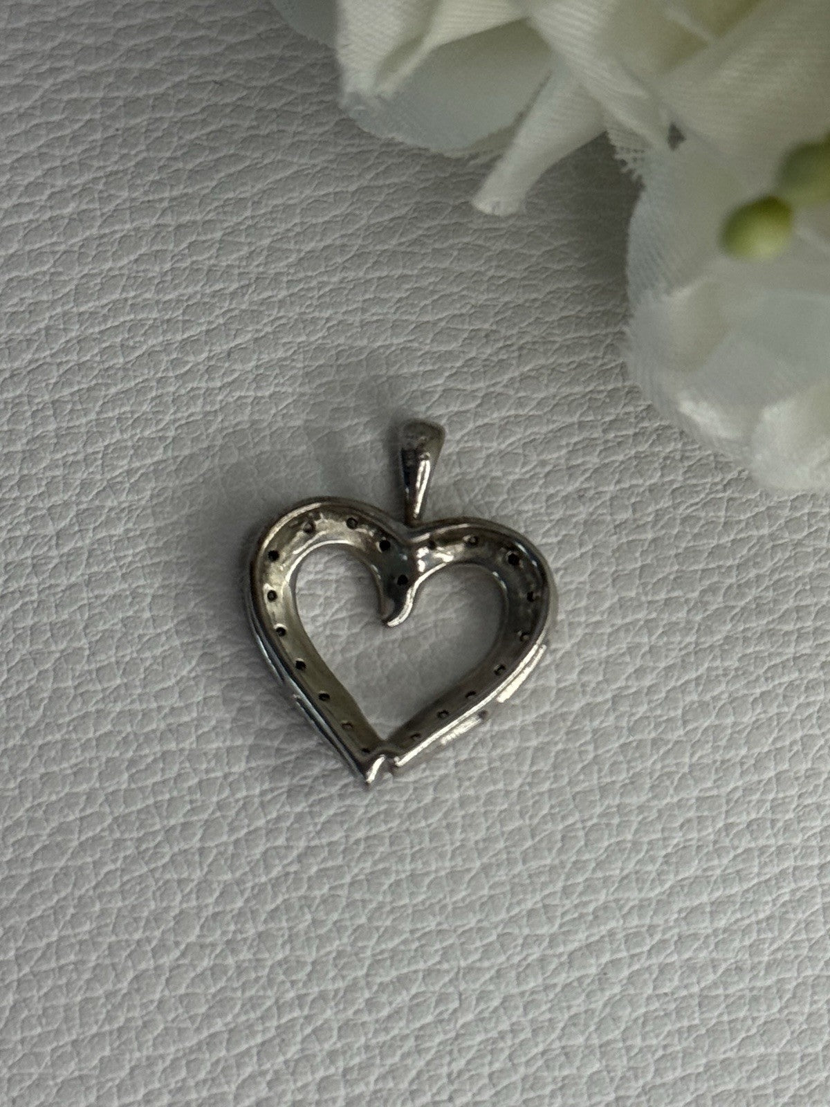 925 Sterling Silver White Topaz "Heart" Pendant Length 0.80 Inch