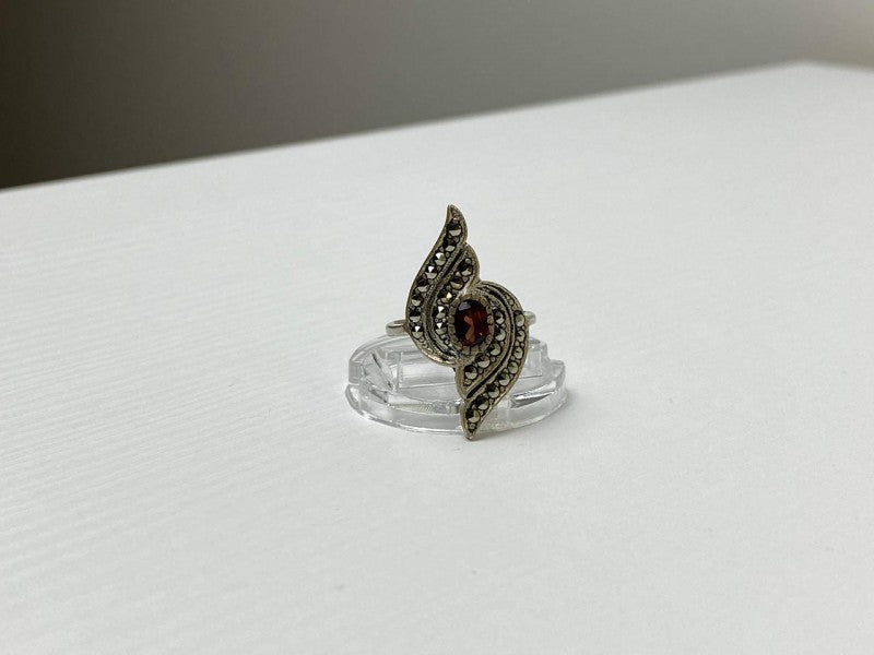 Vintage 925 Sterling Silver Garnet & Marcasites Ring Size 5.5