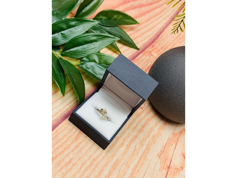 925 Sterling Silver CZ "Crown" Ring Size 6.5