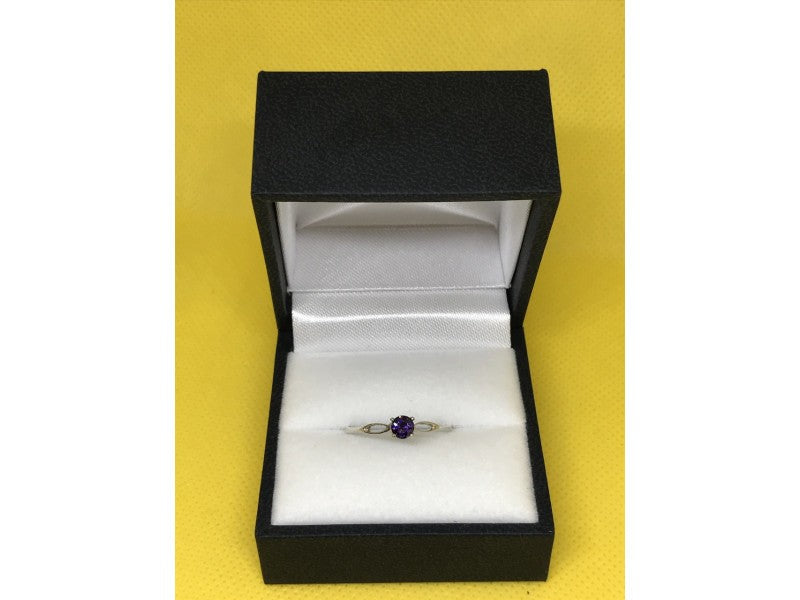 925 Sterling Silver Purple CZ Ring Size 8.5