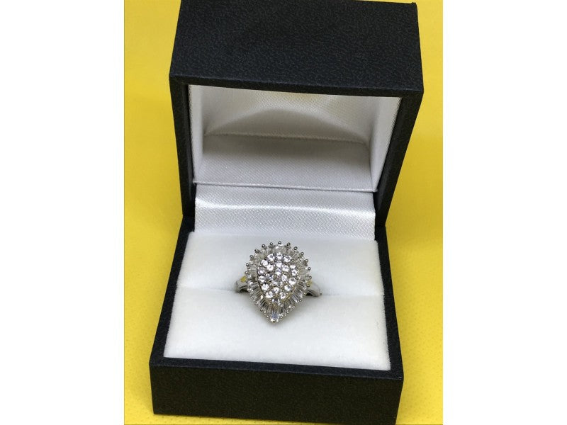 925 Sterling Silver CZ Ring Size 5.5