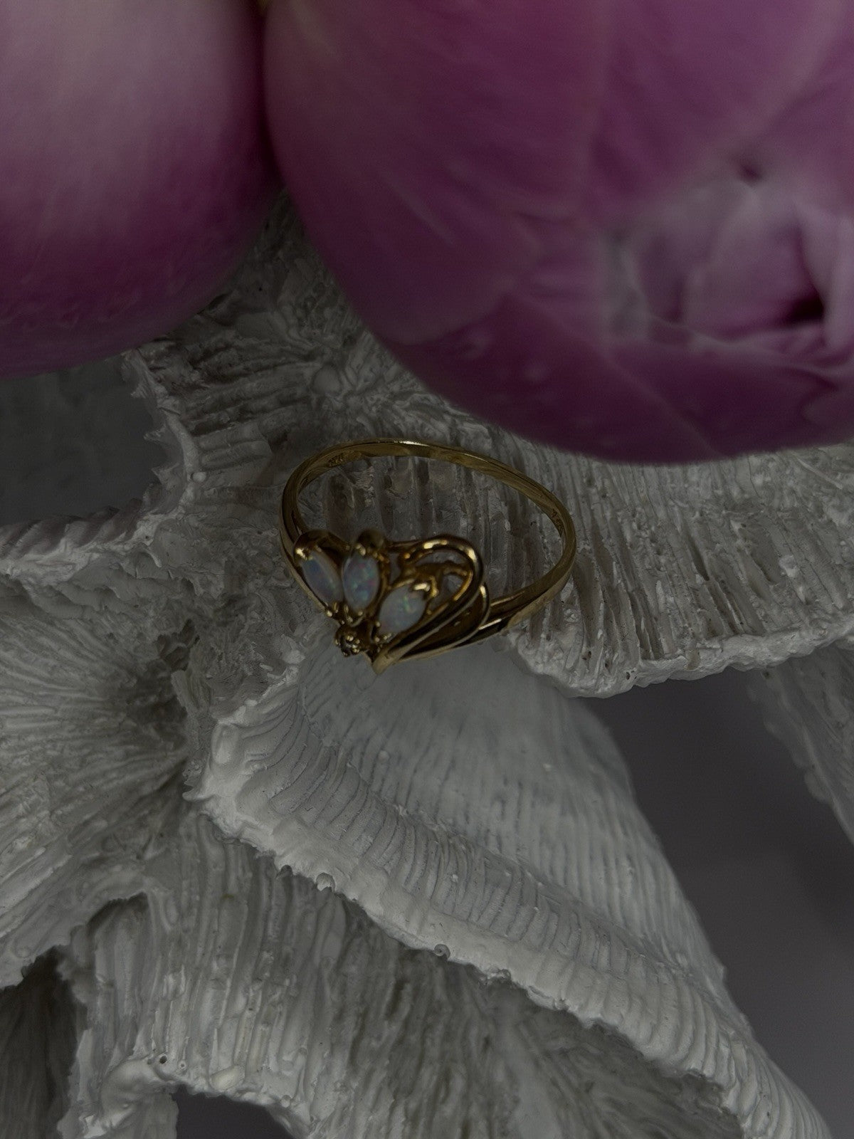 Elegant 14K Yellow Gold Opal & Diamond Heart Motif Ring Size 8.5