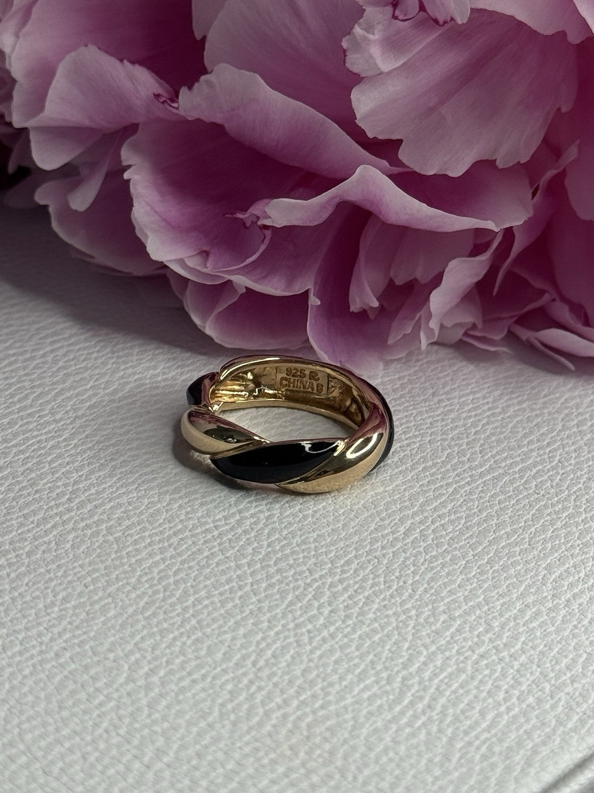 925 Sterling Silver Gold Plated Onyx Ring Size 8