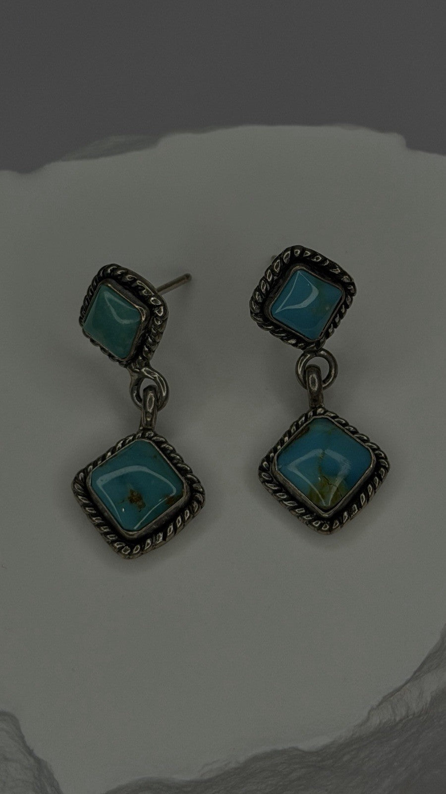 Vintage 925 Sterling Silver Blue Quoc Turquoise Dangle Earrings