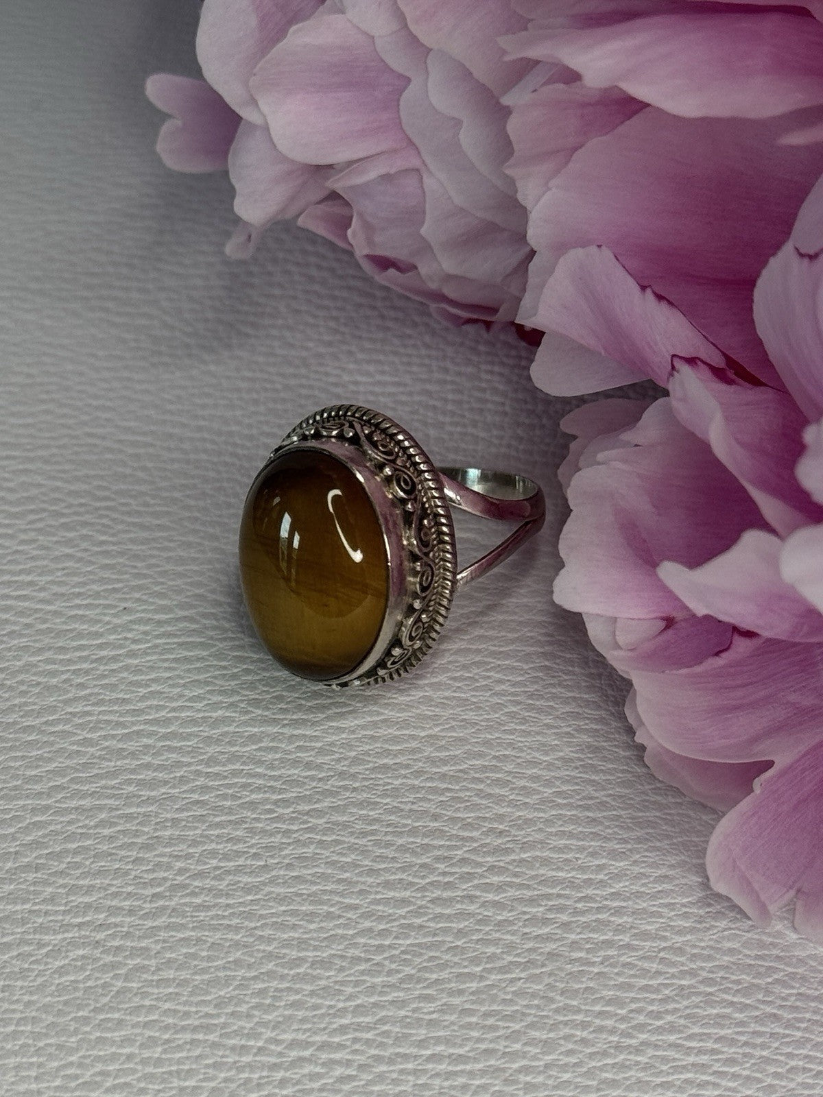 Vintage 925 Sterling Silver Tiger Eye Ring Size 9