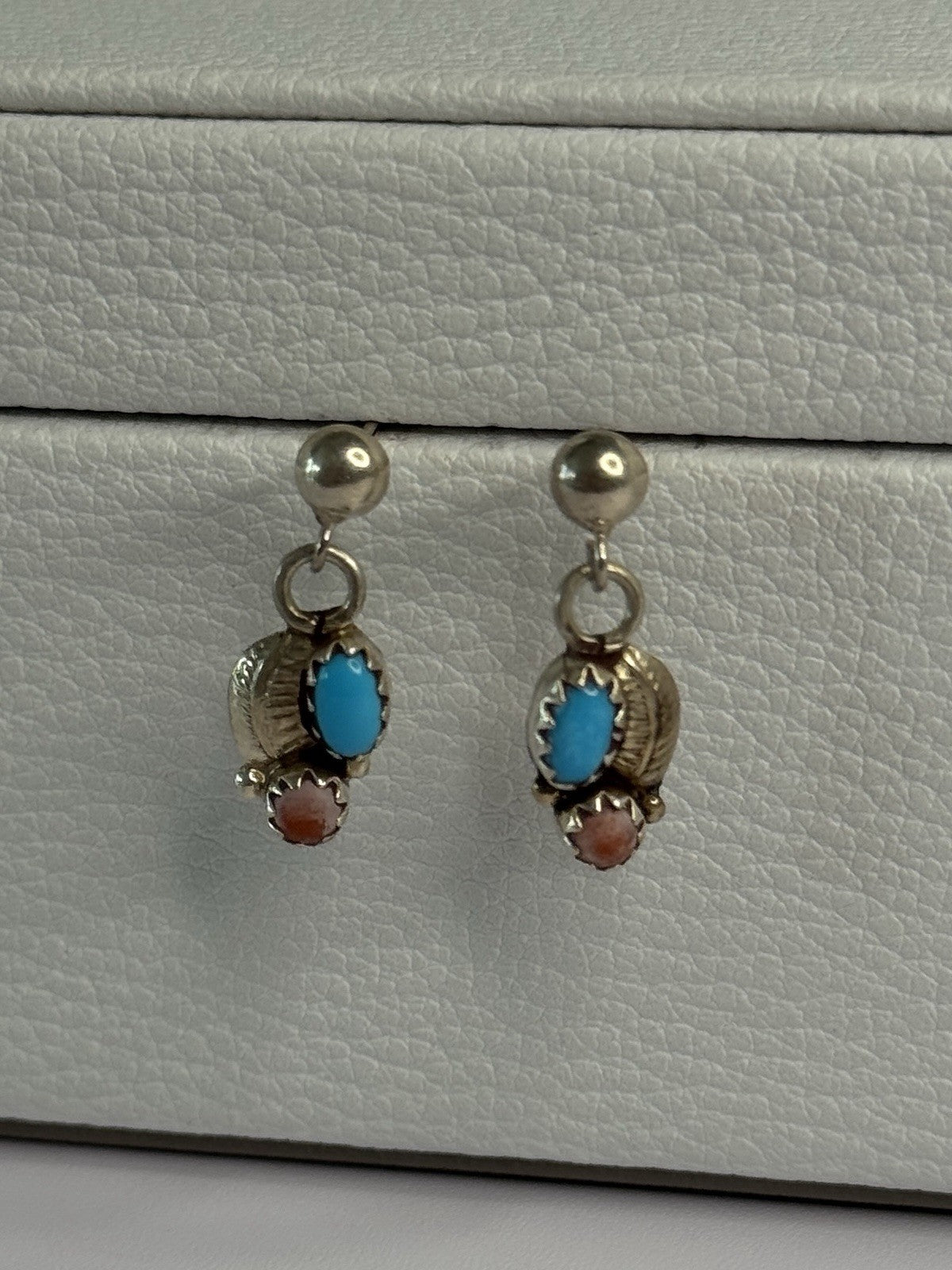 Vintage 925 Sterling Silver Turquoise & Carnelian Earrings Length 0.70 Inch