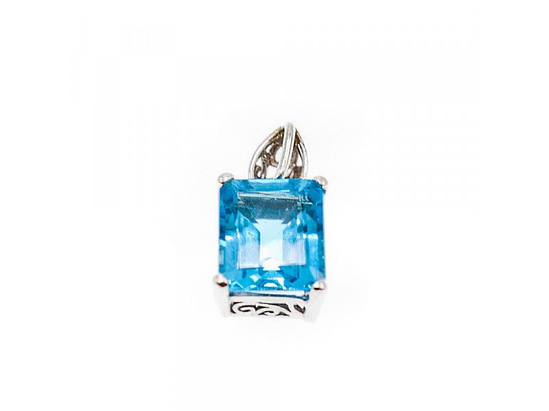 10K White Gold Topaz Pendant