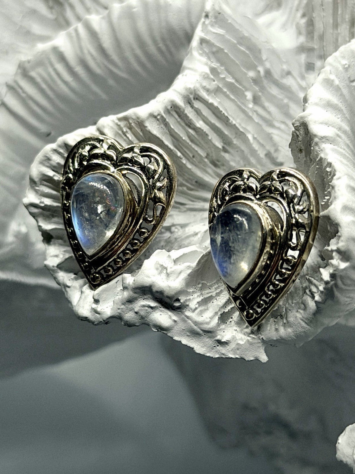 Vintage 925 Sterling Silver Moonstone Heart Earrings