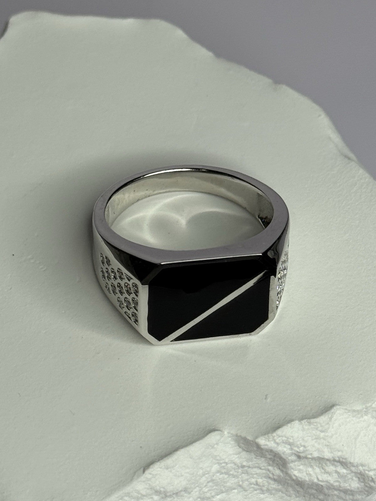 925 Sterling Silver Black Enamel & CZ Men's Ring Size 11