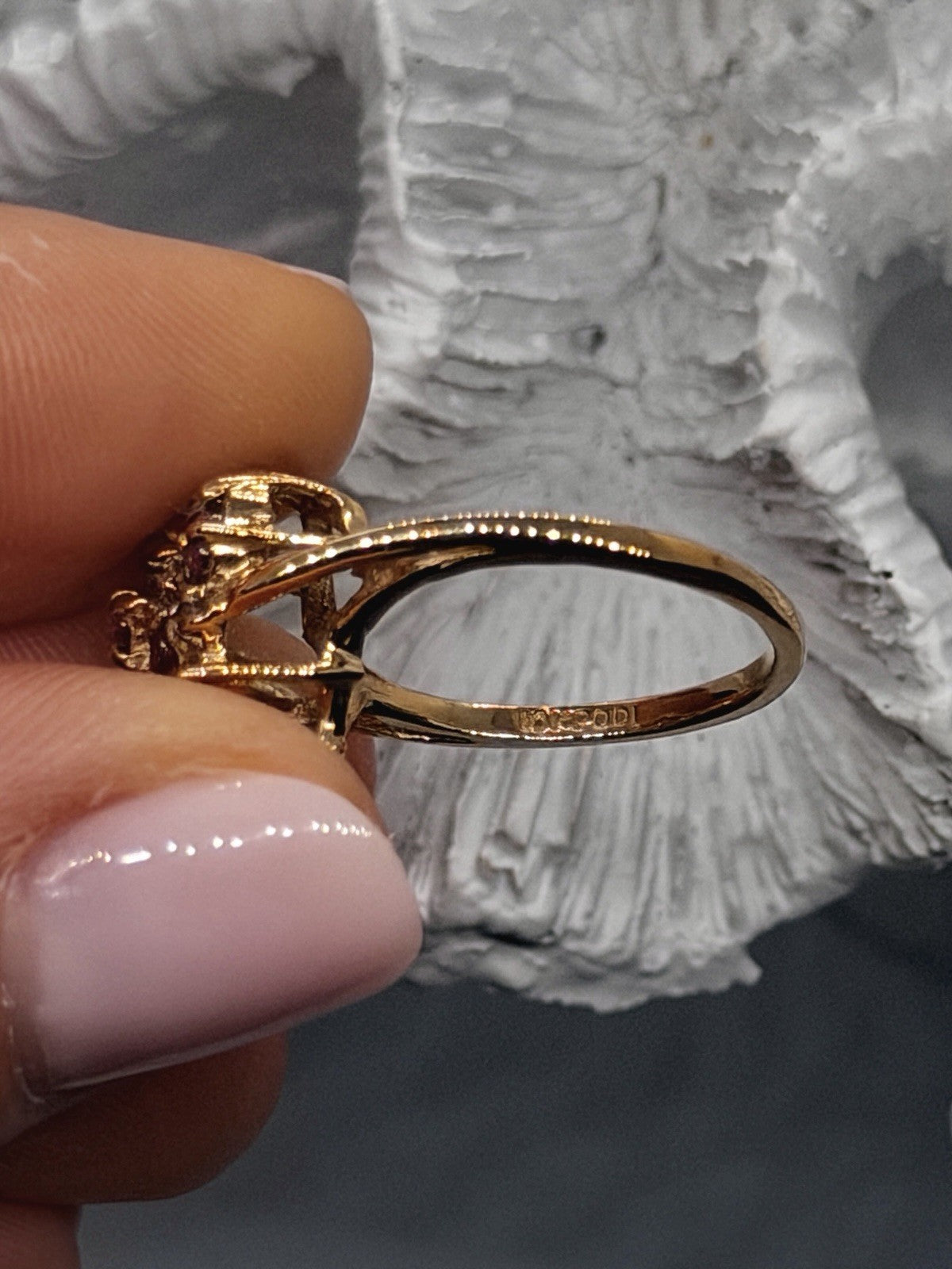 10K Yellow Gold Ruby & Diamond Floral Cocktail Ring Size 6