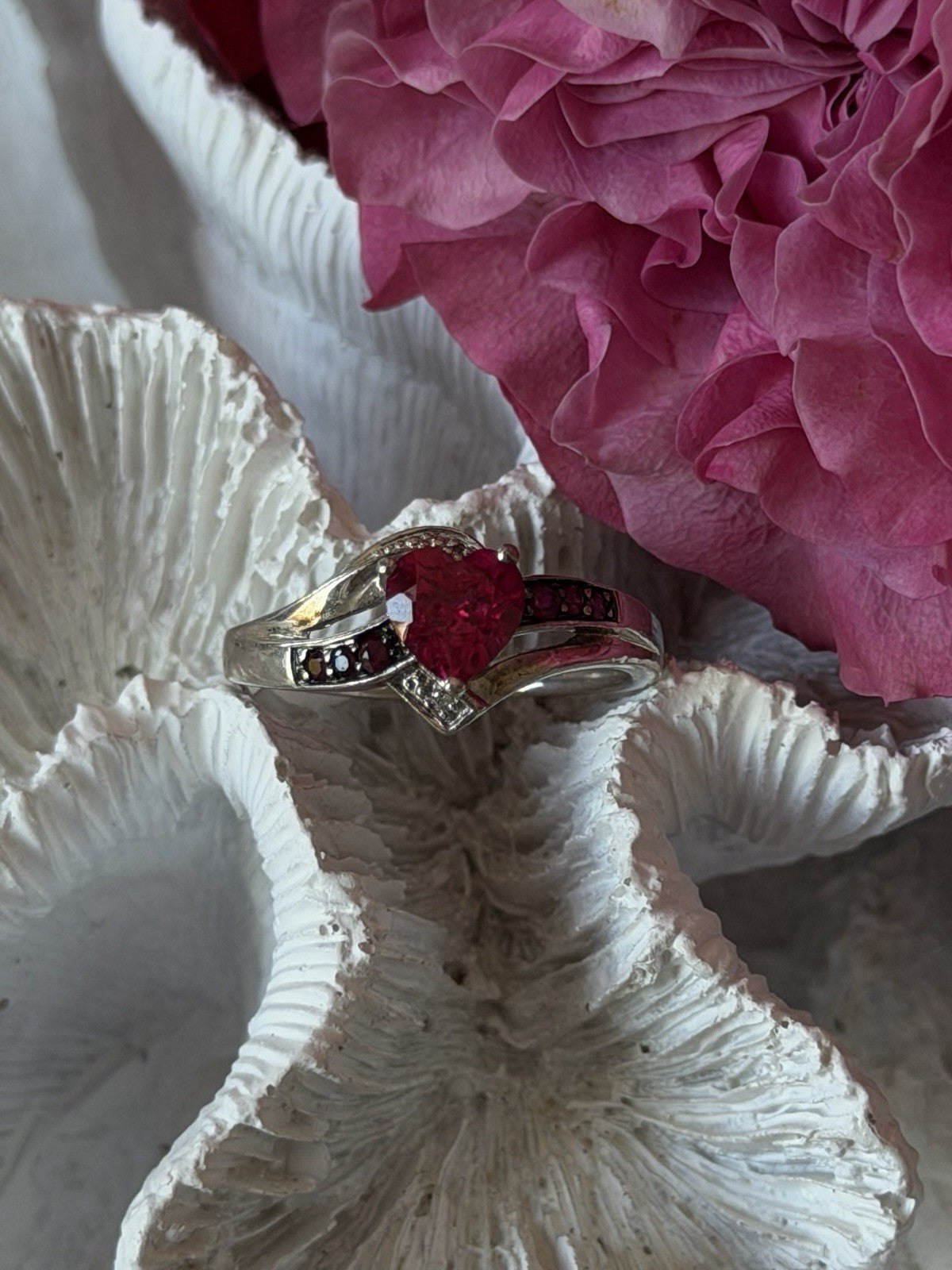 925 Sterling Silver Pink Sapphire Heart Ring Size 10