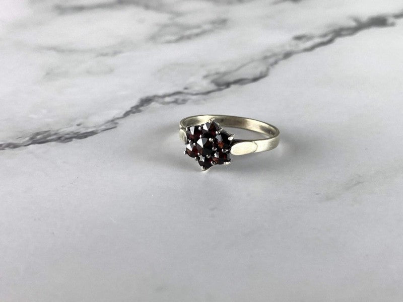 925 Sterling Silver Almandine "Flower" Ring Size 7