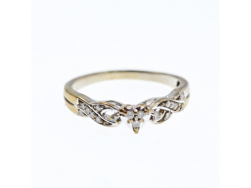 10K White Gold Diamonds Ring Size 7.5