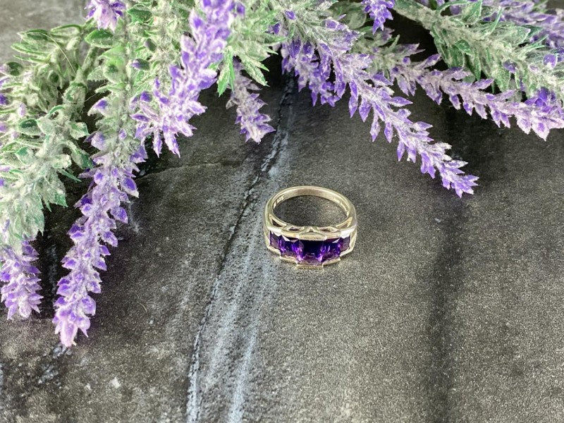 925 Sterling Silver Amethyst Ring Size 6.5