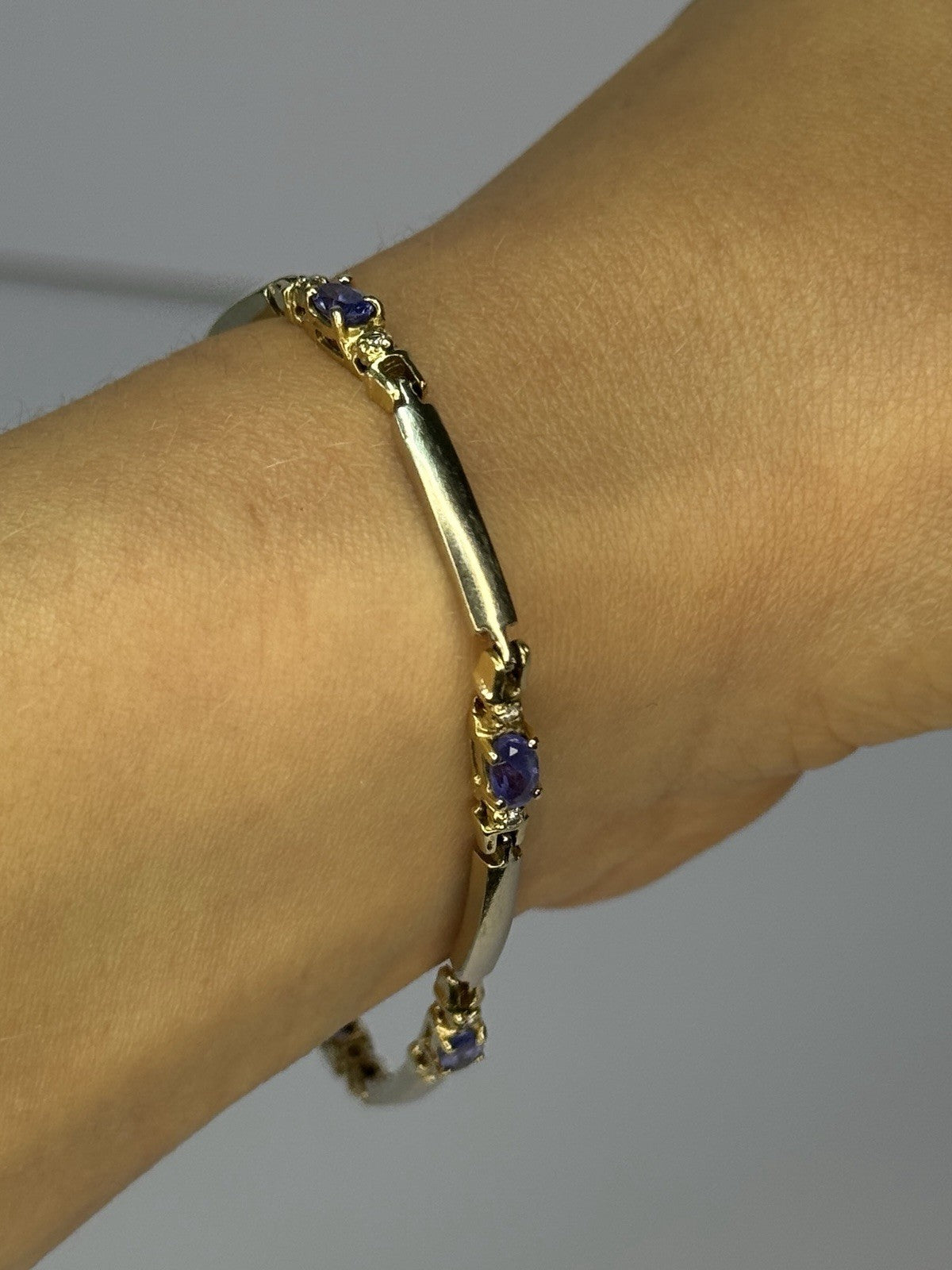 14K Yellow Gold Tanzanite & Diamond Bracelet Length 7.5 Inch