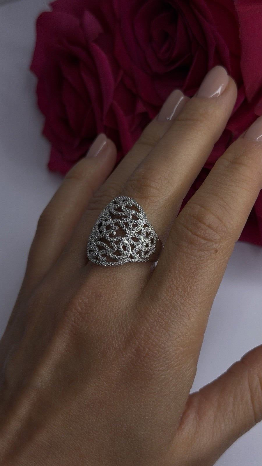 Elegant 925 Sterling Silver Diamonds Ring Size 9