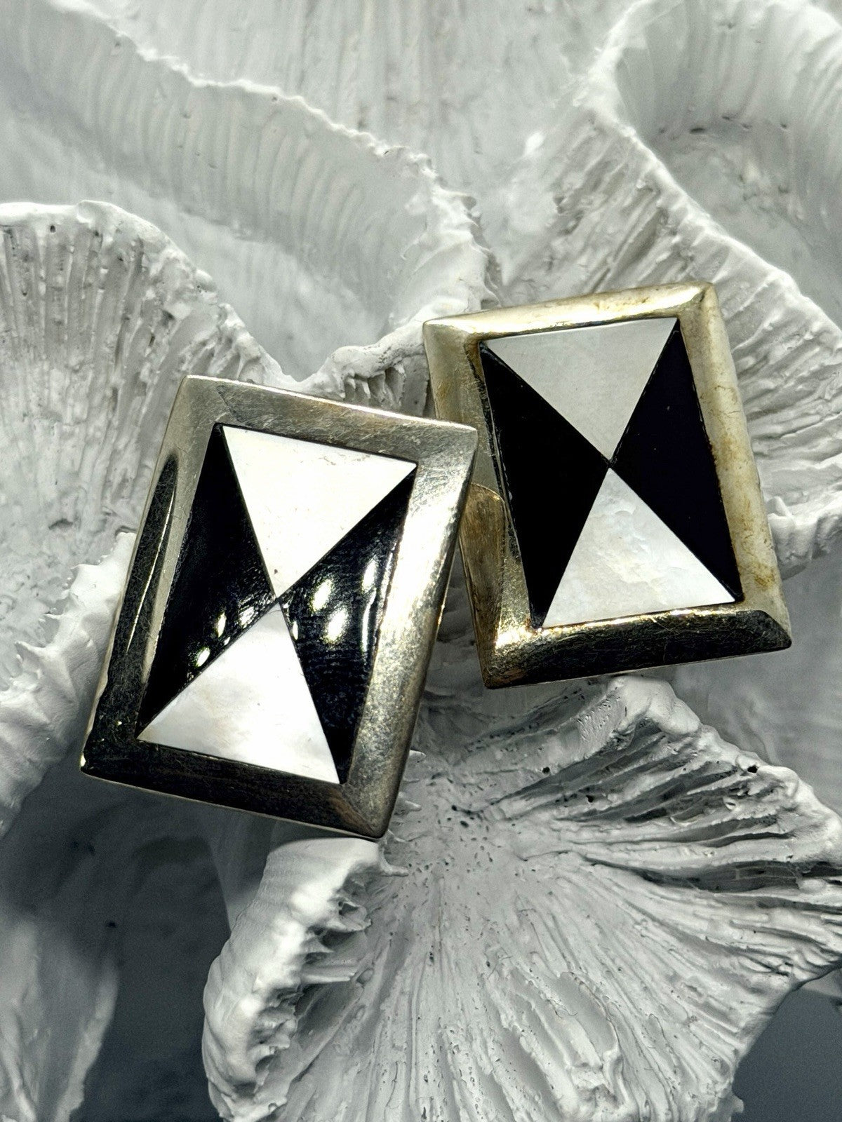 925 Sterling Silver Black Onyx & Mother of Pearl Geometric Rectangle Earrings