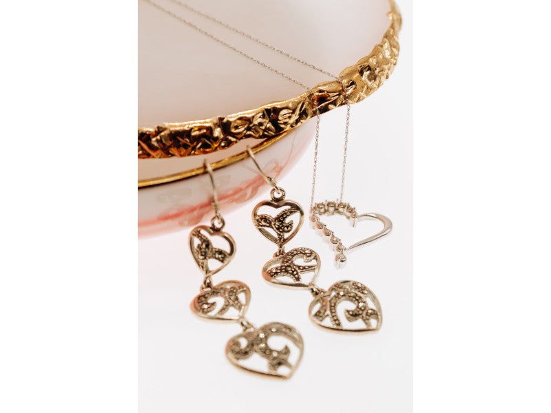 10K White Gold Diamonds Heart Chain With Pendant