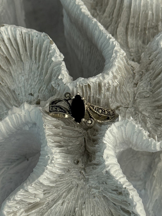 925 Sterling Silver Black Sapphire & Marcasites Ring Size 6