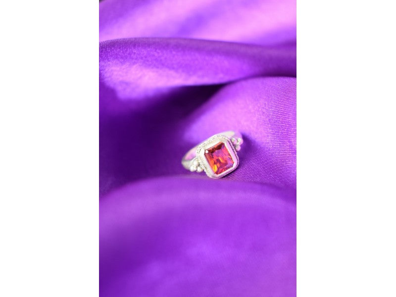 925 Sterling Silver Orange CZ Ring Size 6.5