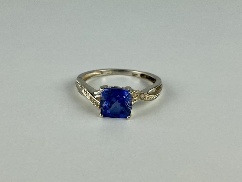 925 Sterling Silver Iolite & CZ Ring Size 6.75