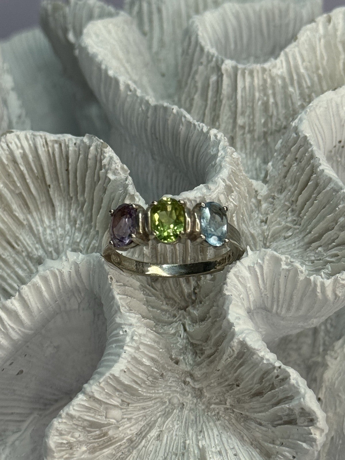 925 Sterling Silver Topaz Peridot Amethyst Ring Size 8.5