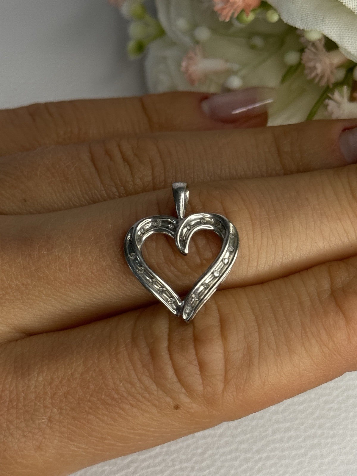 925 Sterling Silver White Topaz "Heart" Pendant Length 0.80 Inch