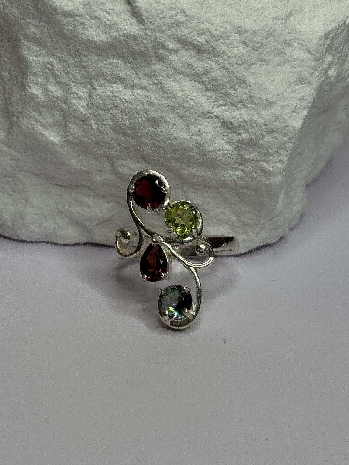 925 Sterling Silver Alexandrite, Garnet & Peridot Ring Size 6.5