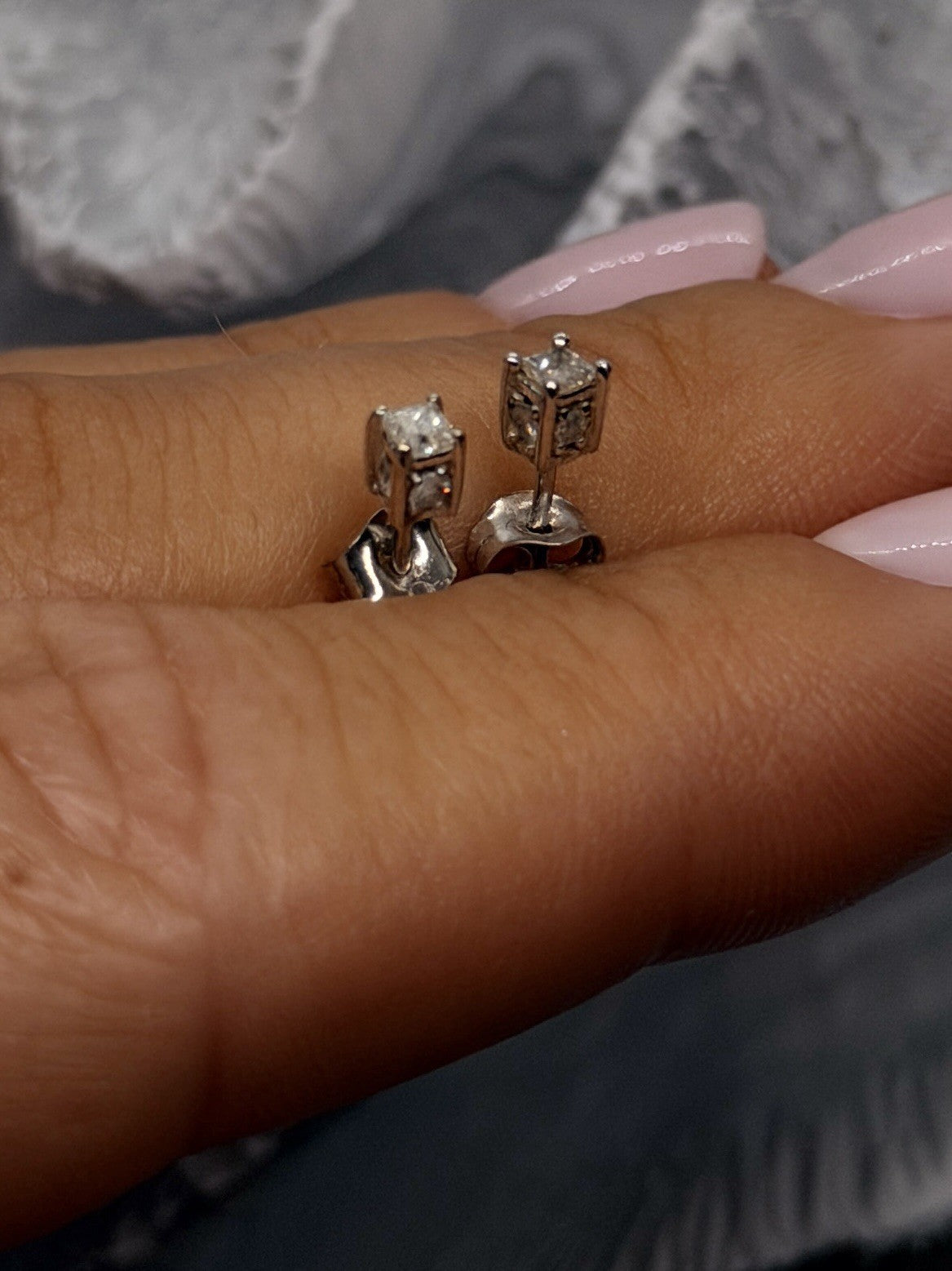 10K White Gold Princess Cut Diamond Stud Earrings 0.25 CTW